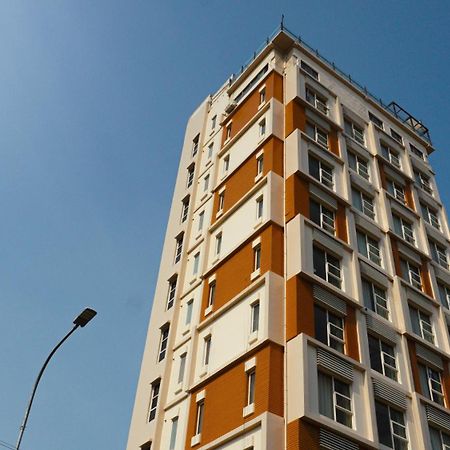 The Hotel Nova Мандалей Екстериор снимка