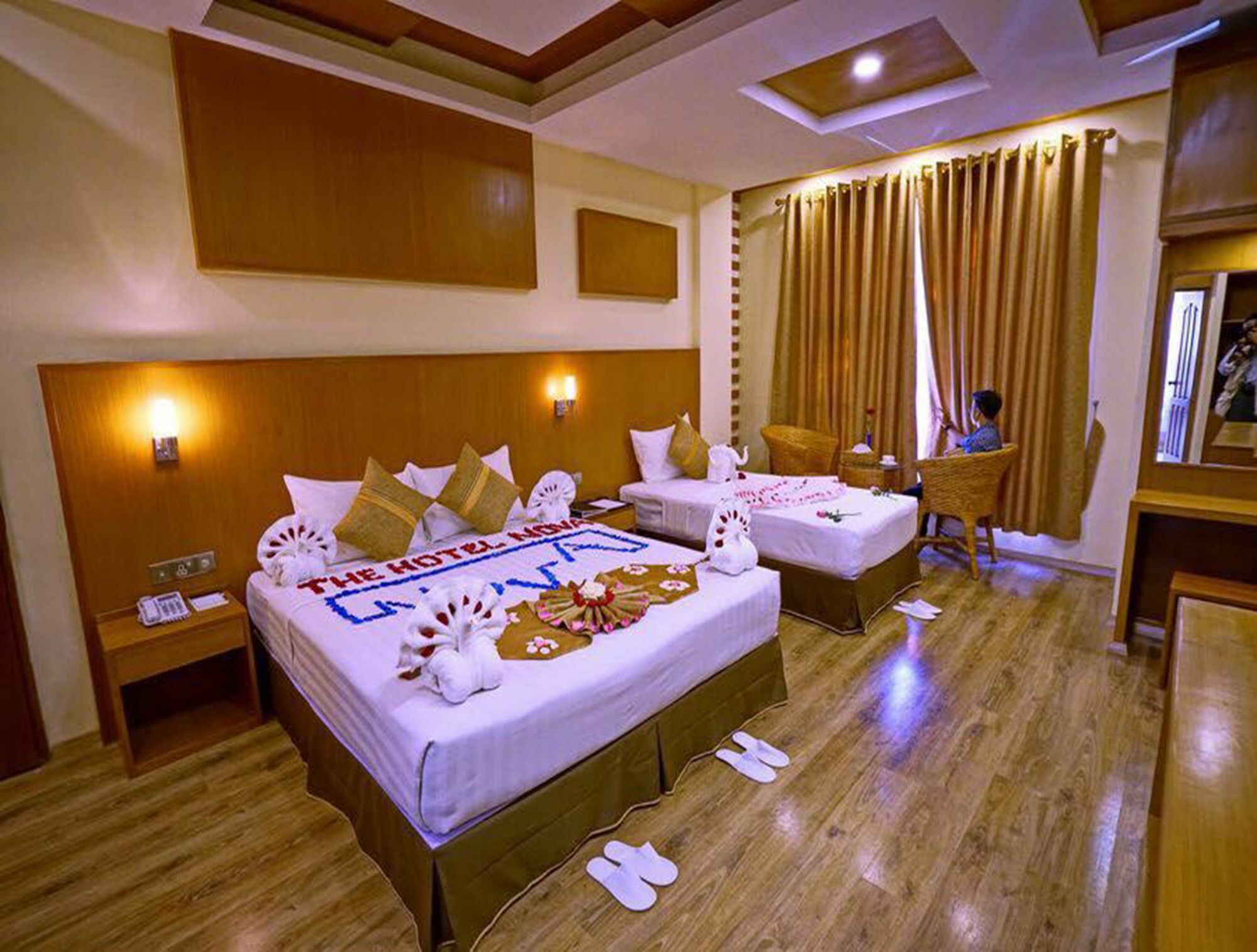 The Hotel Nova Мандалей Екстериор снимка